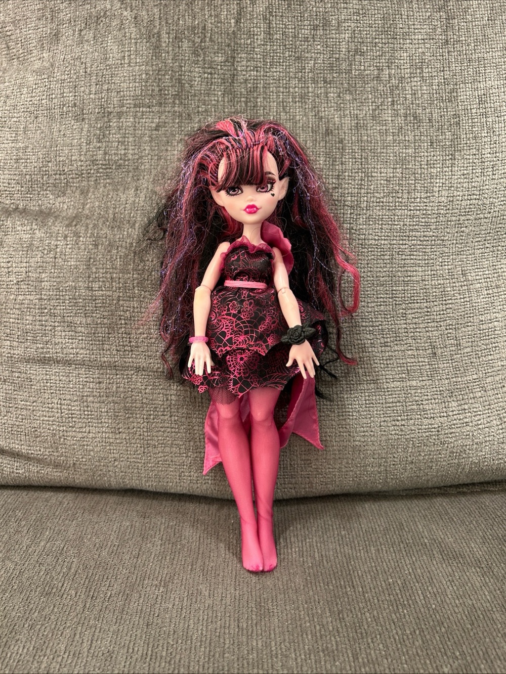Monster High 2023 G3 Draculaura Doll in Monster Ball Party